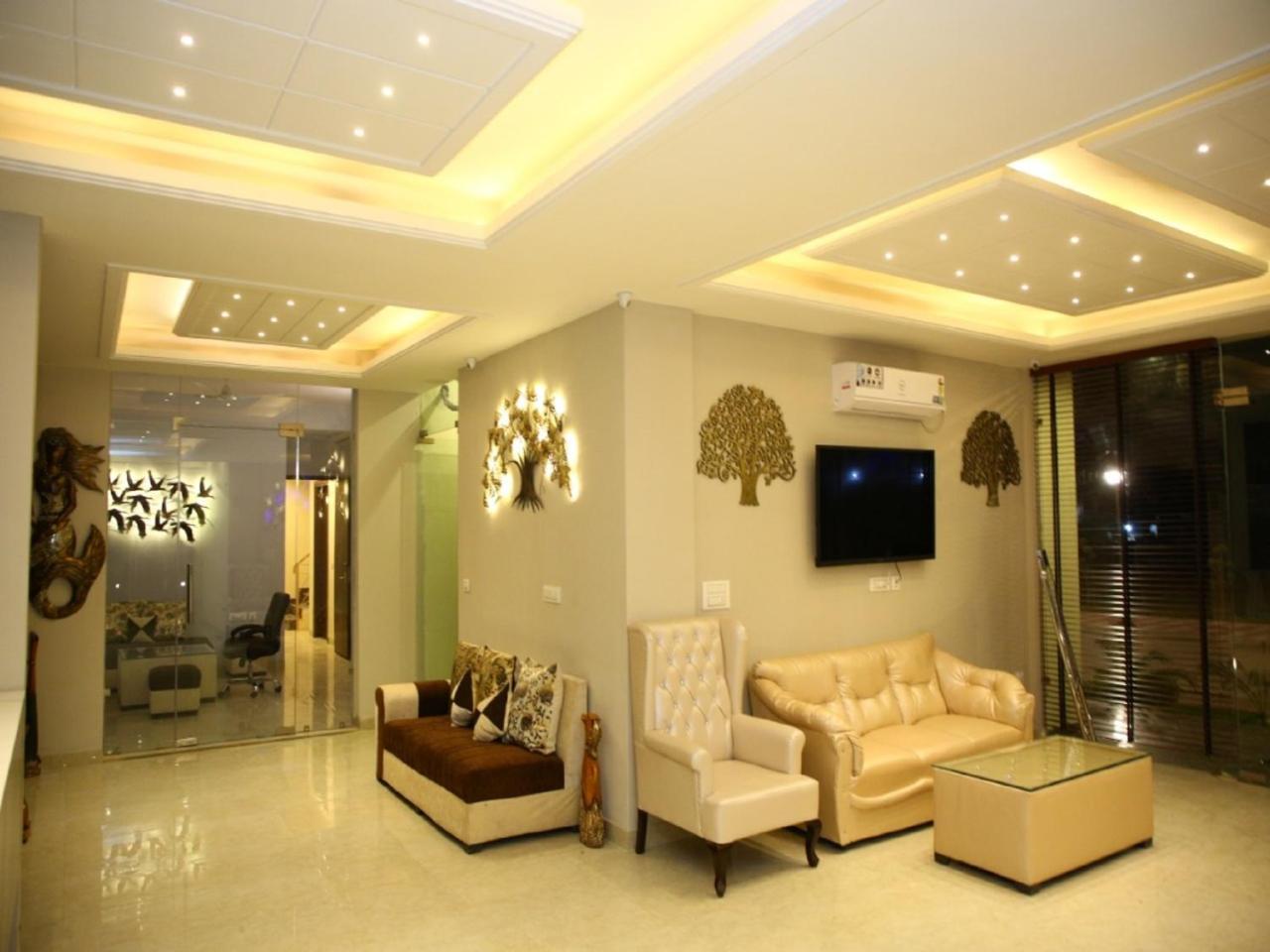 Anandam Clarks Inn Suites Vrindāvan Zewnętrze zdjęcie