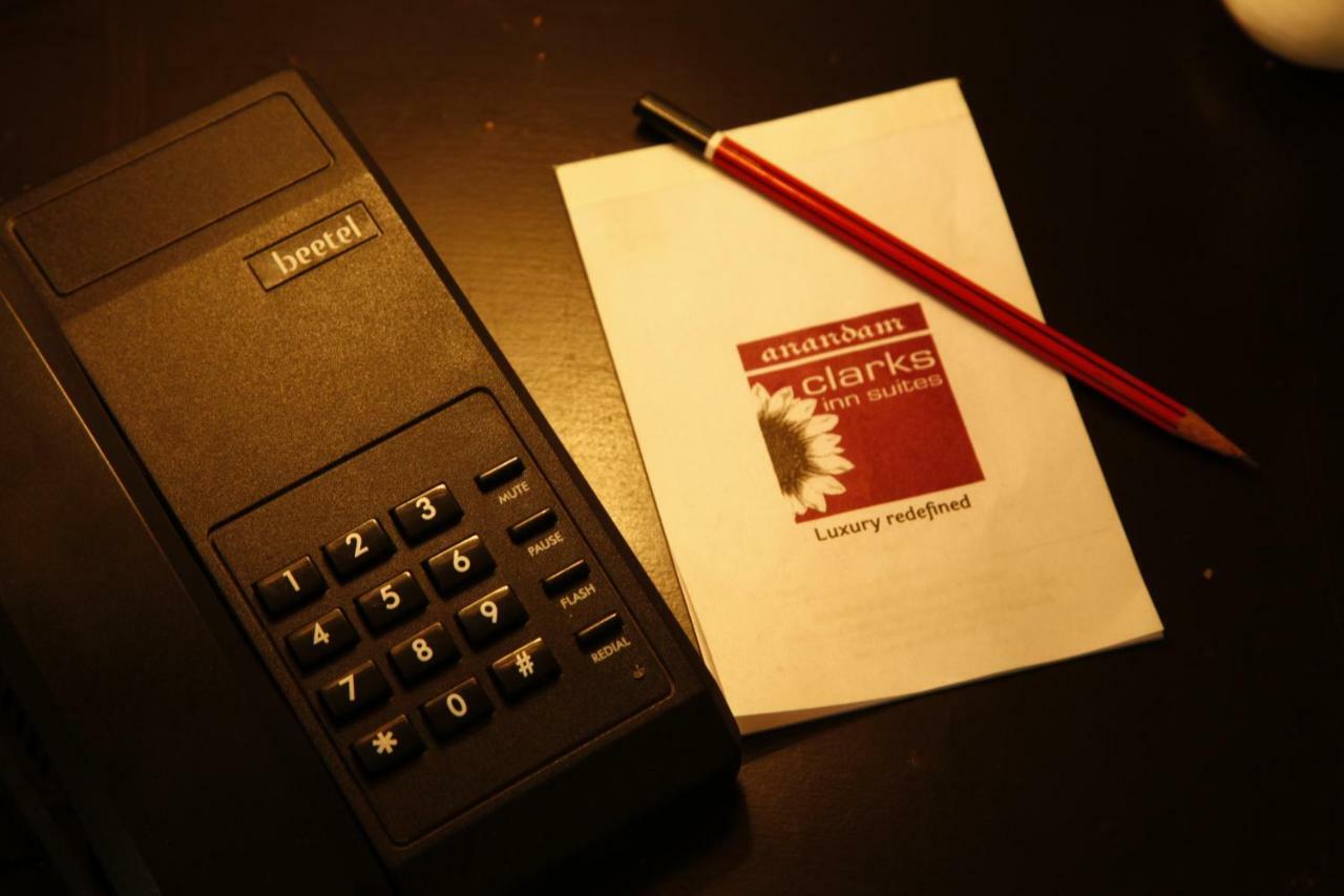 Anandam Clarks Inn Suites Vrindāvan Zewnętrze zdjęcie
