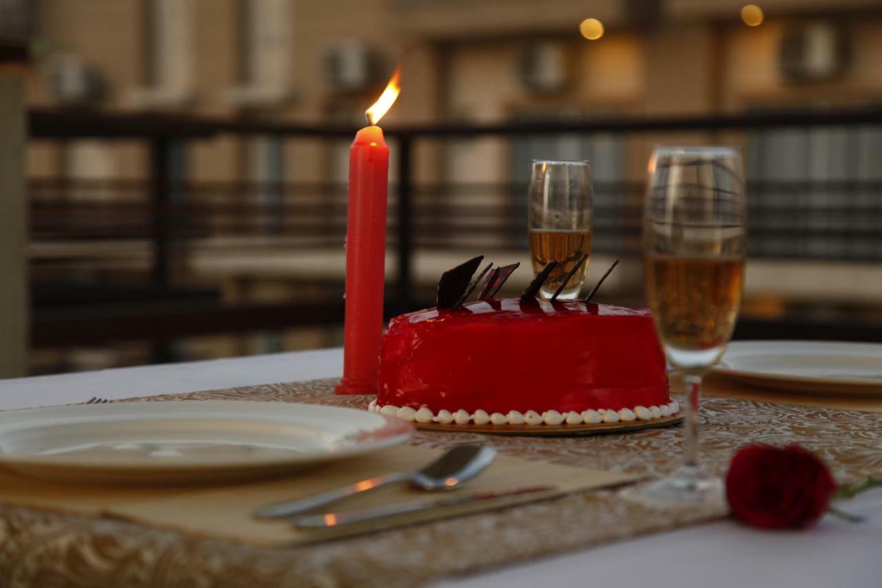 Anandam Clarks Inn Suites Vrindāvan Zewnętrze zdjęcie